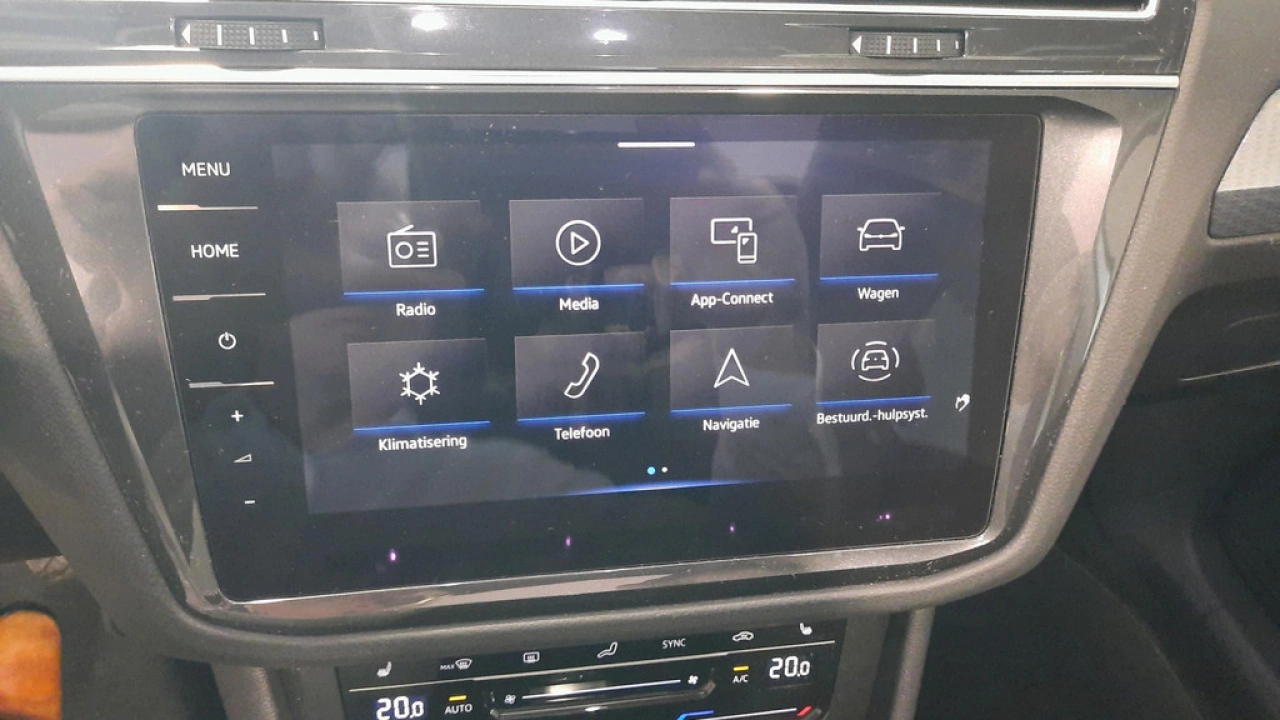 Volkswagen Tiguan 1.5 TSI 150pk Life Business DSG | Trekhaak | Camera
