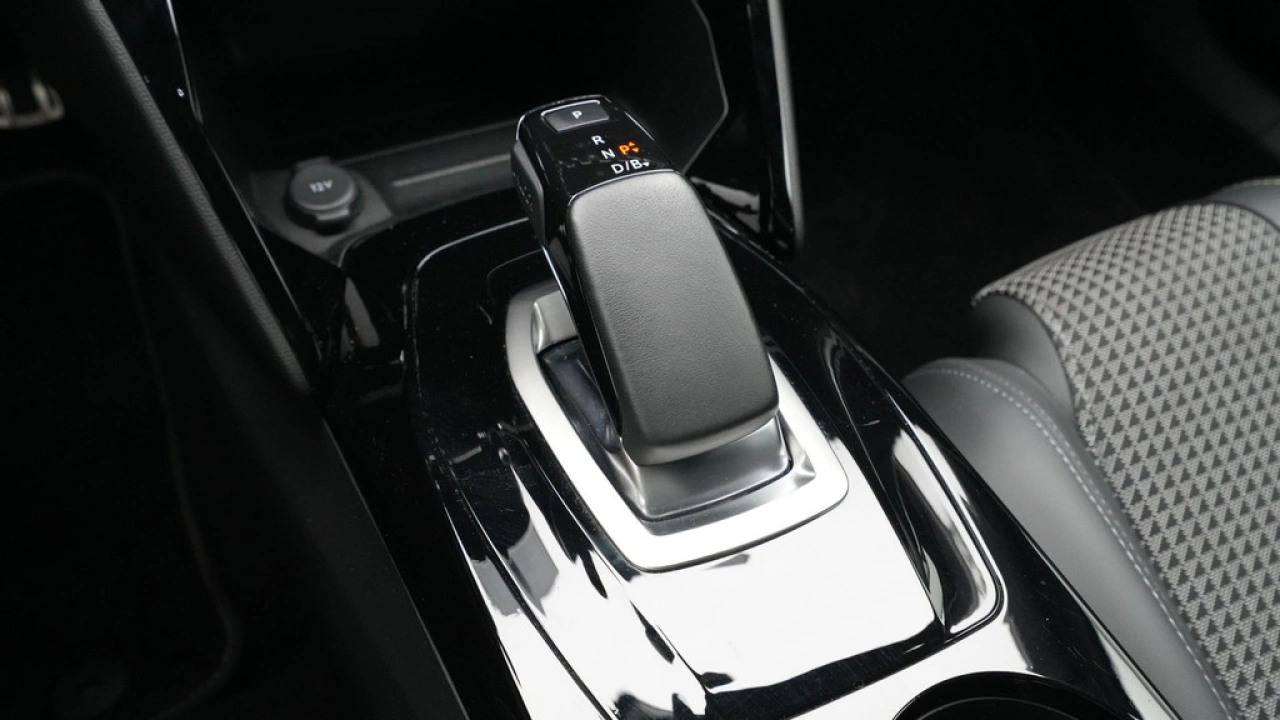 Peugeot e-2008 EV GT 50 kWh 136pk