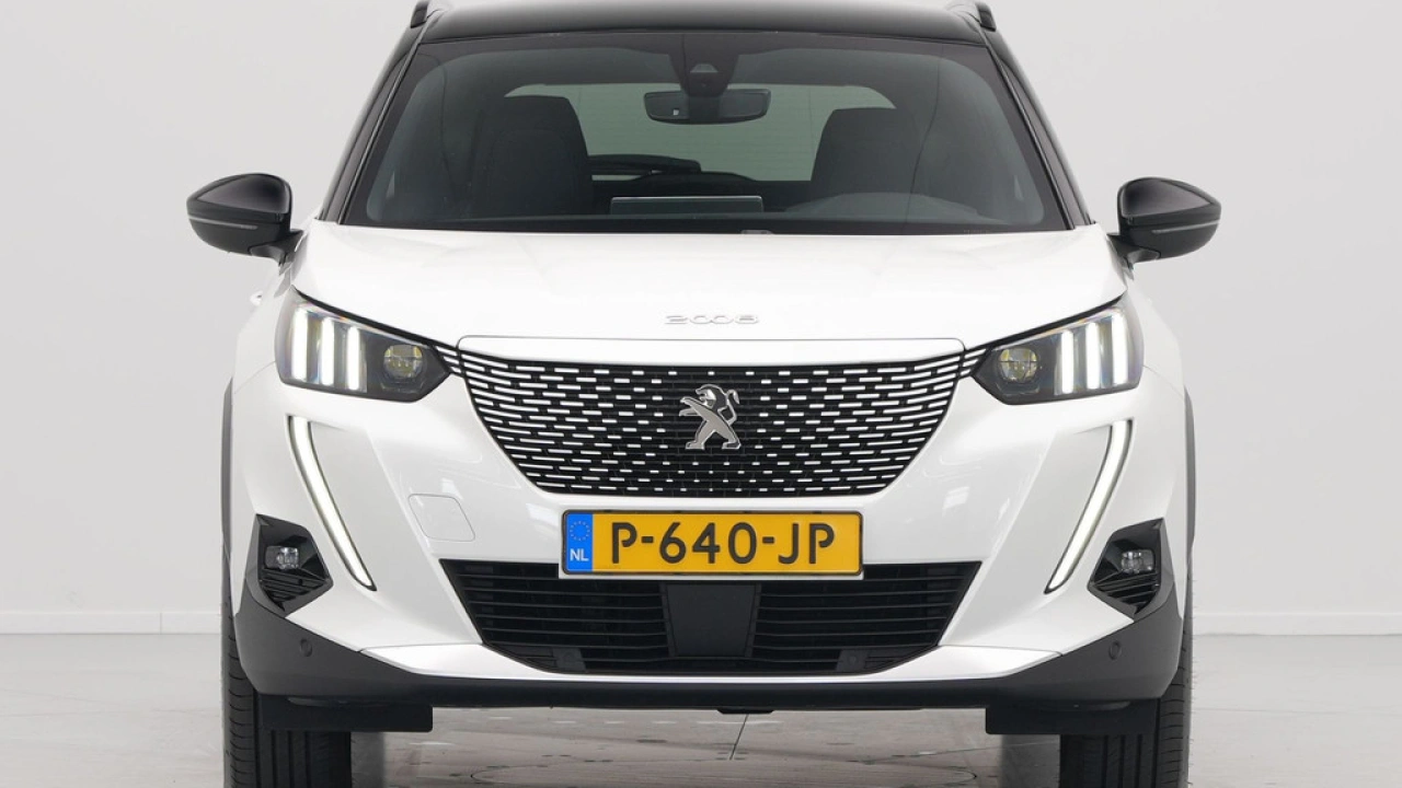 Peugeot e-2008 EV GT 50 kWh 136pk