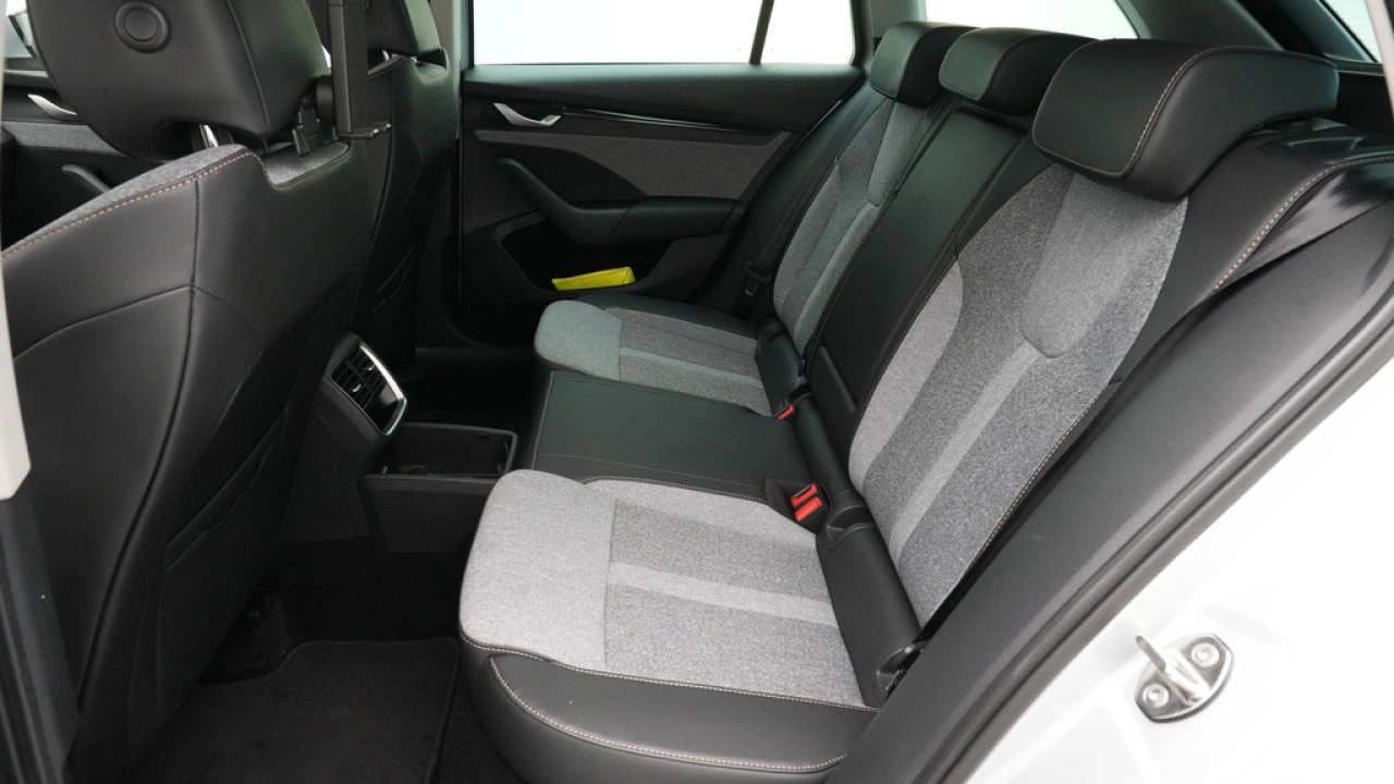 Škoda Octavia Combi 1.5 TSI MHEV Business Edition