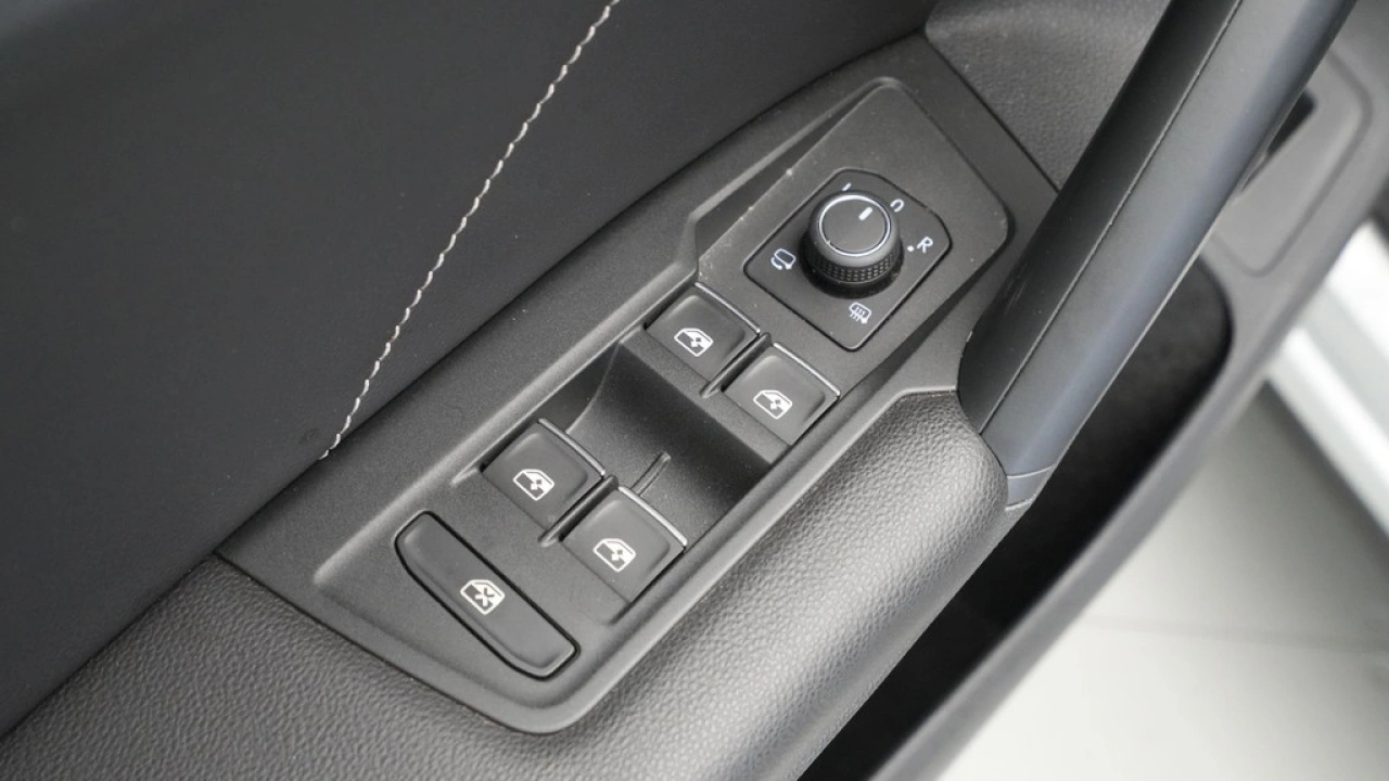 Volkswagen Tiguan 1.5 TSI 150pk DSG R-Line Business