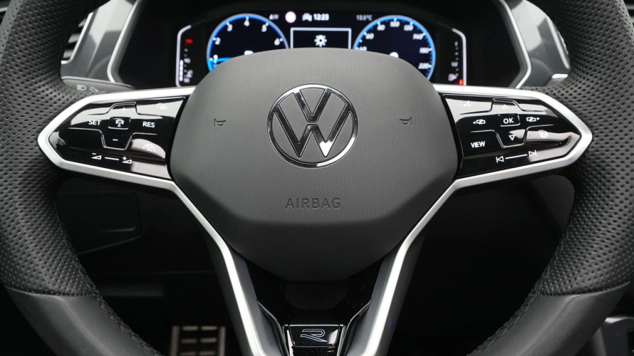 Volkswagen Tiguan 1.5 TSI 150pk DSG R-Line Business