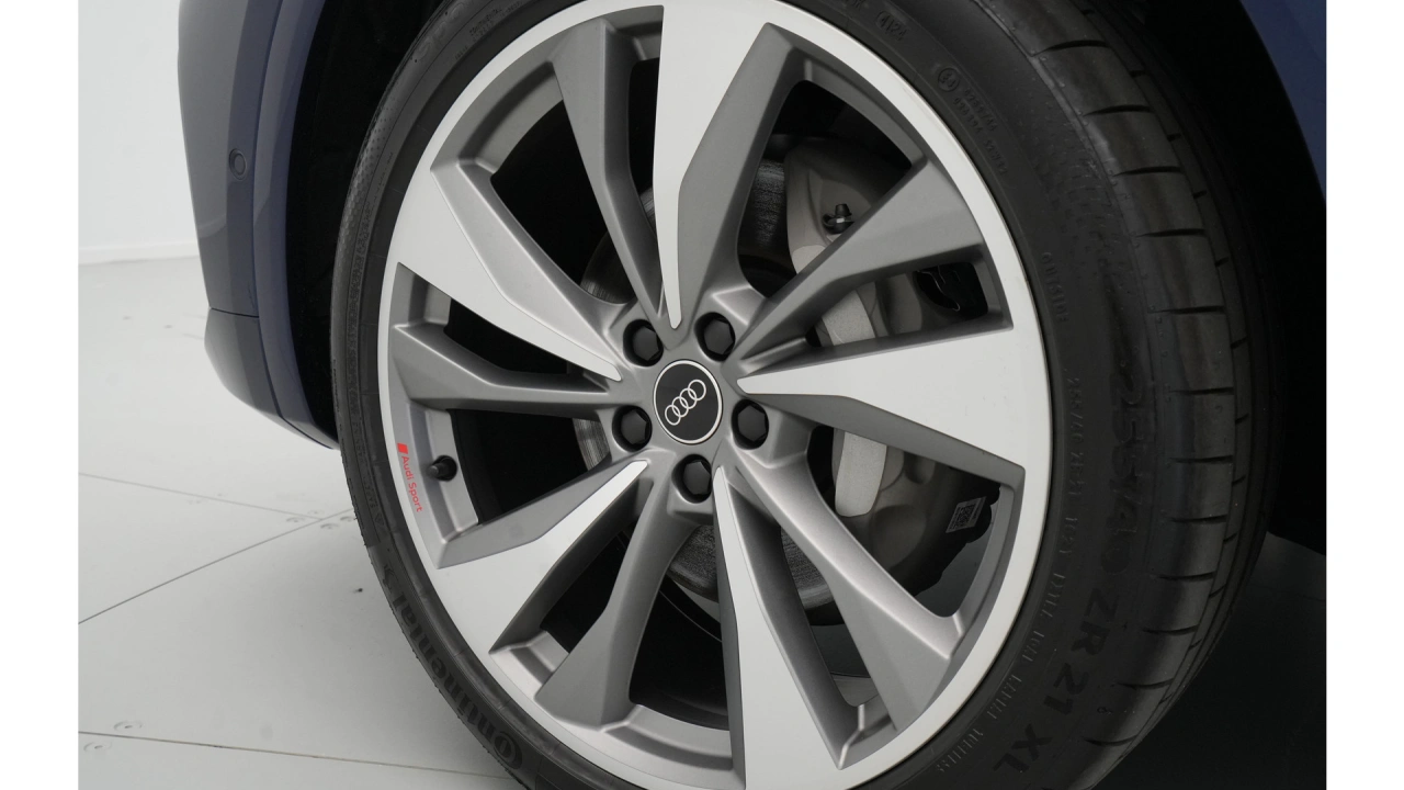 Audi Q5 S edition competition