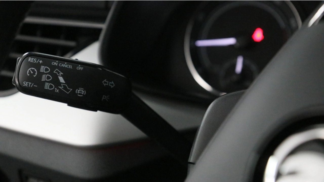 Škoda Kamiq 1.0 TSI 110pk Sport Business