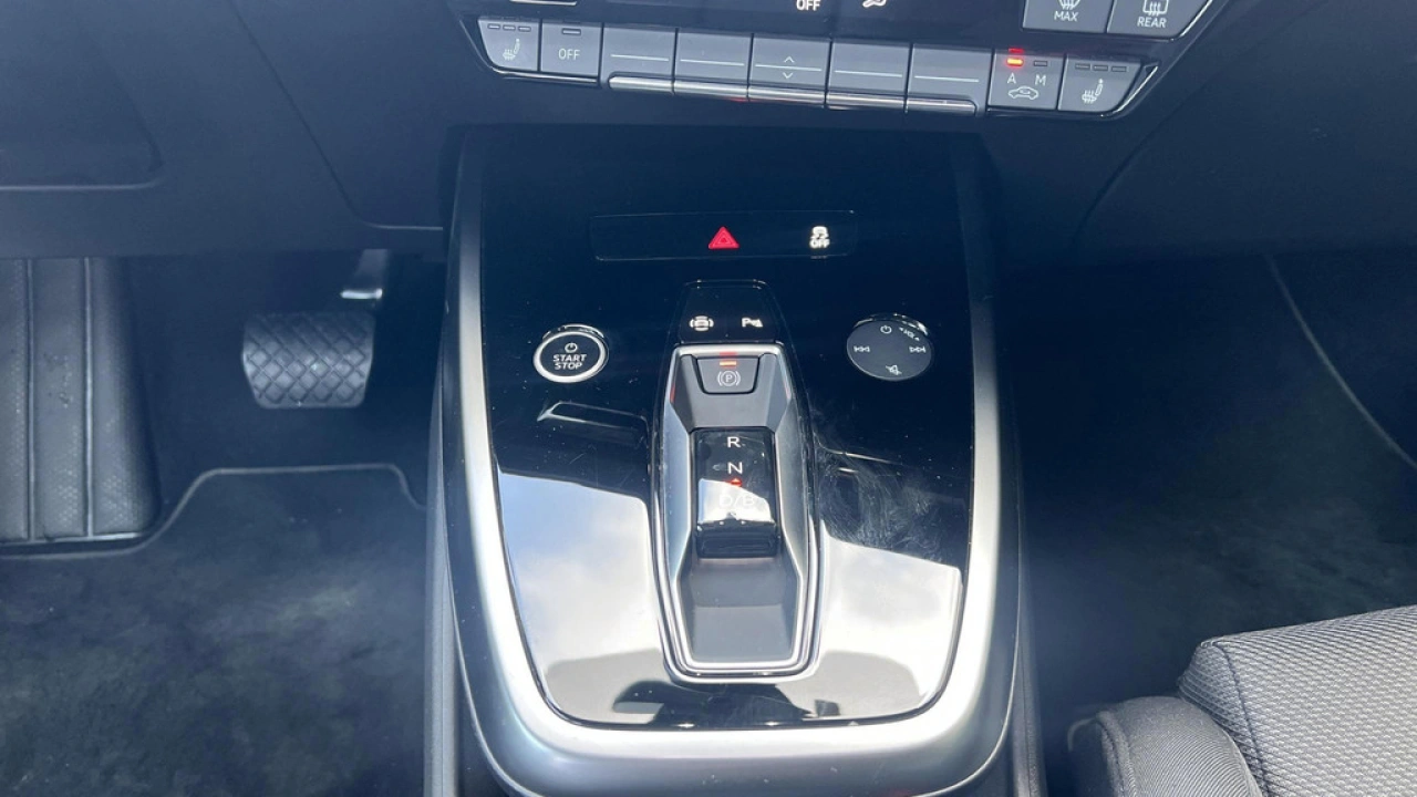 Audi Q4 e-tron 40 Advanced edition 77 kWh Matrix Led / Audi Sound / Elk. Achterklep