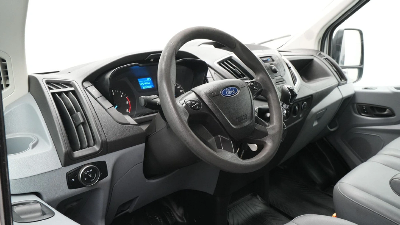 Ford Transit 350 2.0 TDCI L2H1 DC Ambiente