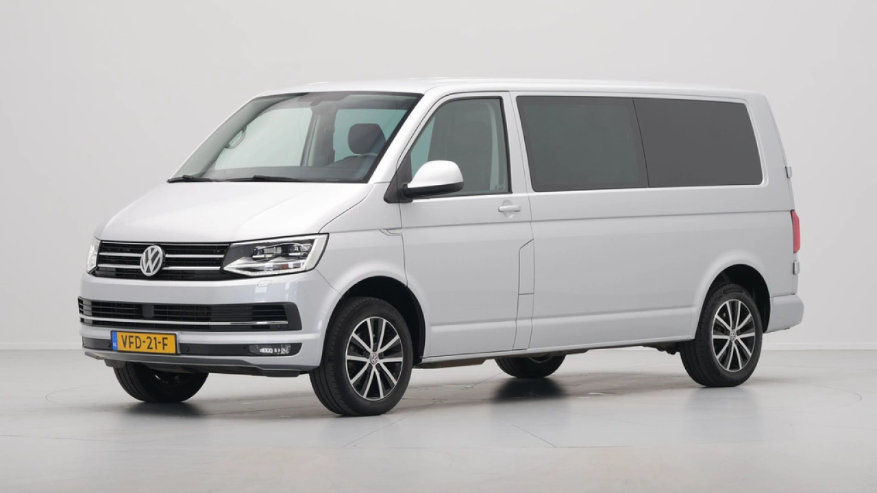 VW Bedrijfswagens Transporter 2.0 TDI L2H1 DC Highline