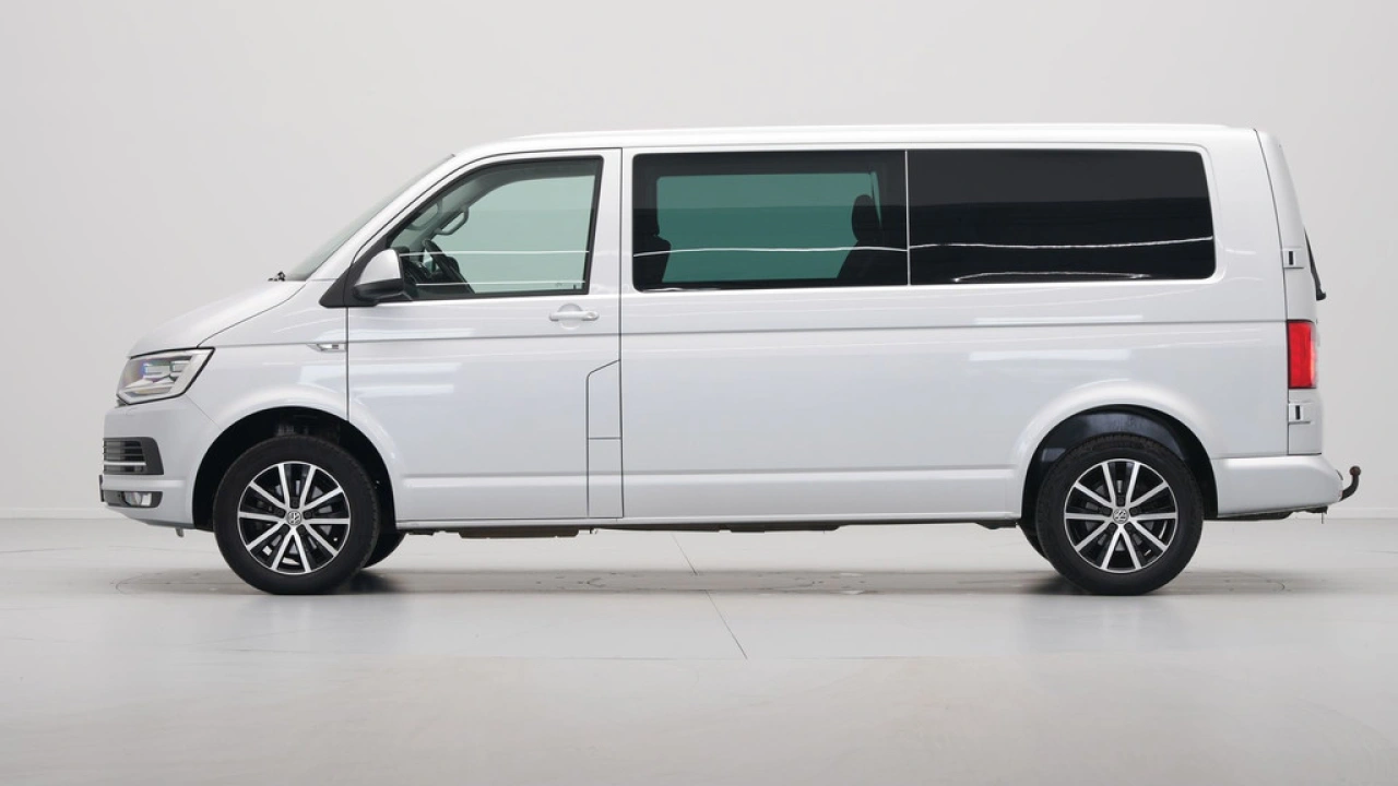 VW Bedrijfswagens Transporter 2.0 TDI L2H1 DC Highline