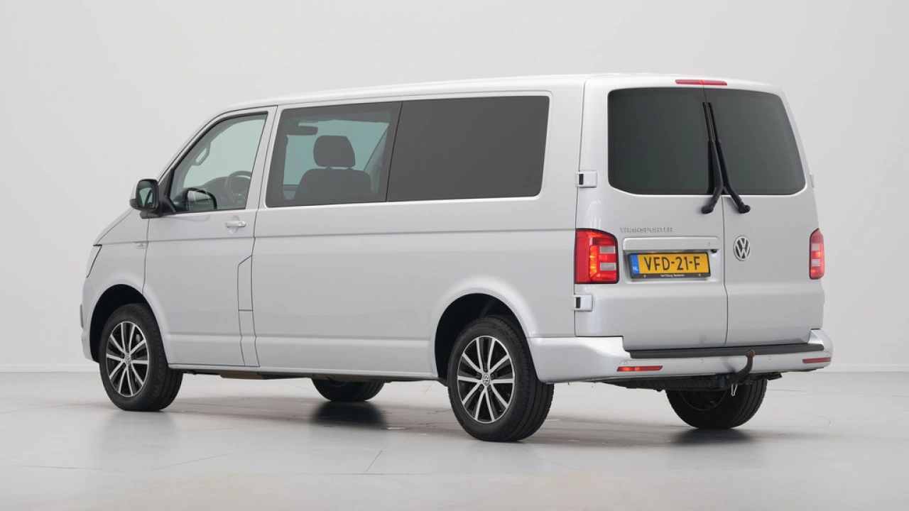 VW Bedrijfswagens Transporter 2.0 TDI L2H1 DC Highline