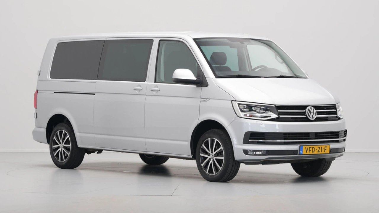 VW Bedrijfswagens Transporter 2.0 TDI L2H1 DC Highline