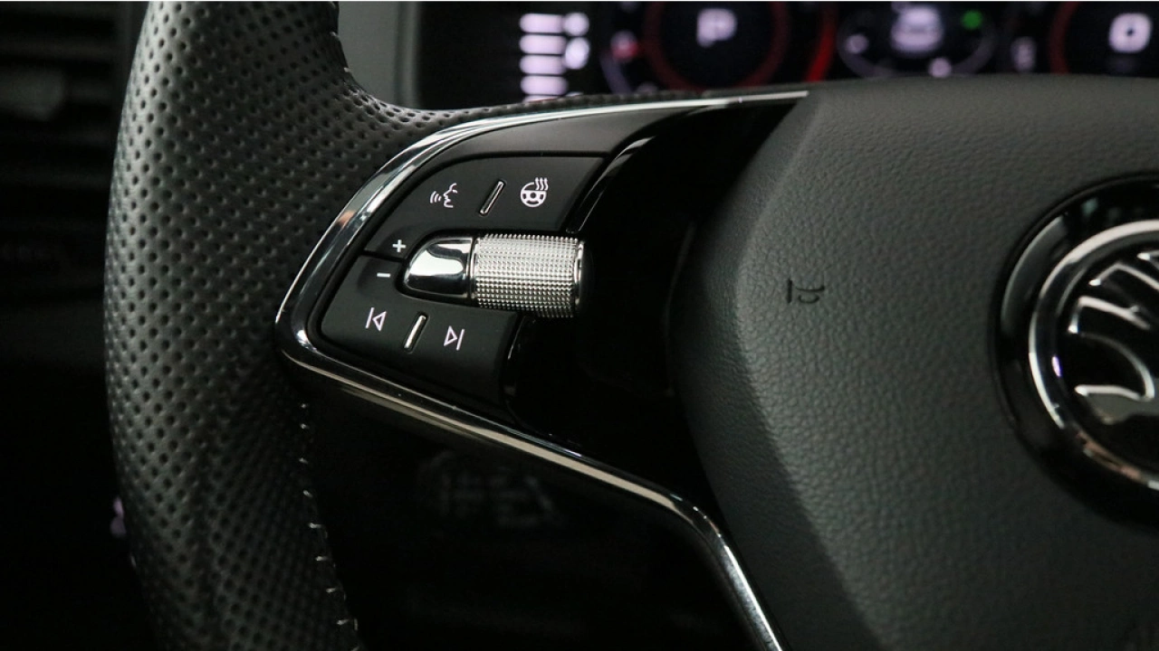 Škoda Karoq 1.5 TSI 150pk ACT Sportline Business DSG