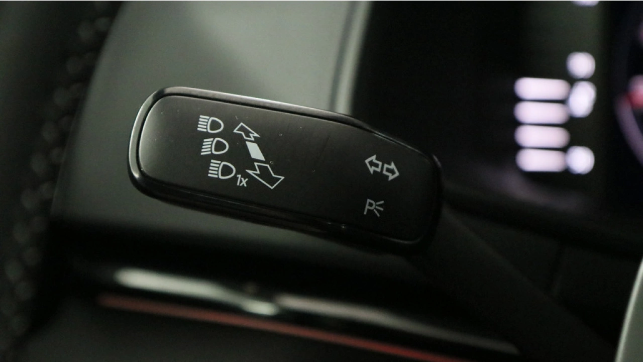 Škoda Karoq 1.5 TSI 150pk ACT Sportline Business DSG