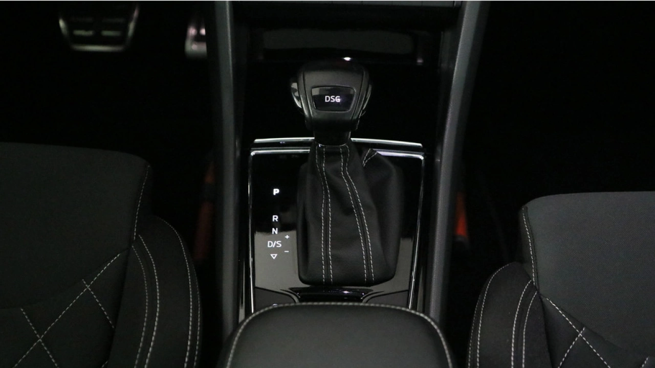 Škoda Karoq 1.5 TSI 150pk ACT Sportline Business DSG