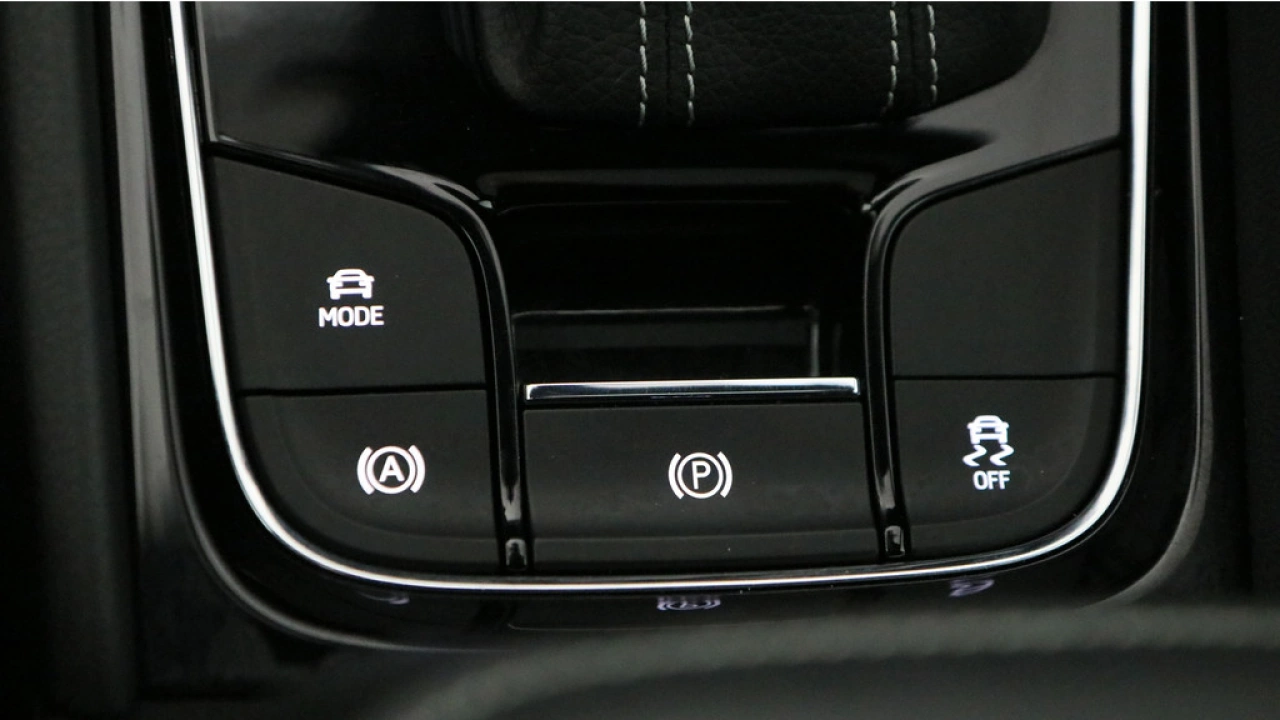 Škoda Karoq 1.5 TSI 150pk ACT Sportline Business DSG