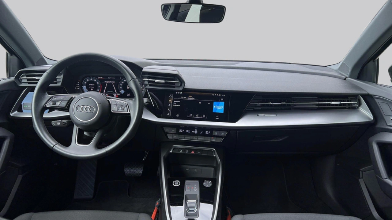 Audi A3 Limousine 30 TFSI 110pk Pro Line / Achteruitrijcamera / Carplay