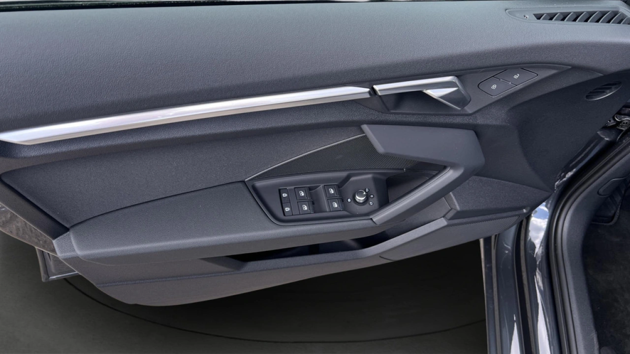 Audi A3 Limousine 30 TFSI 110pk Pro Line / Achteruitrijcamera / Carplay