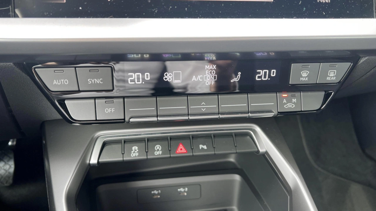 Audi A3 Limousine 30 TFSI 110pk Pro Line / Achteruitrijcamera / Carplay