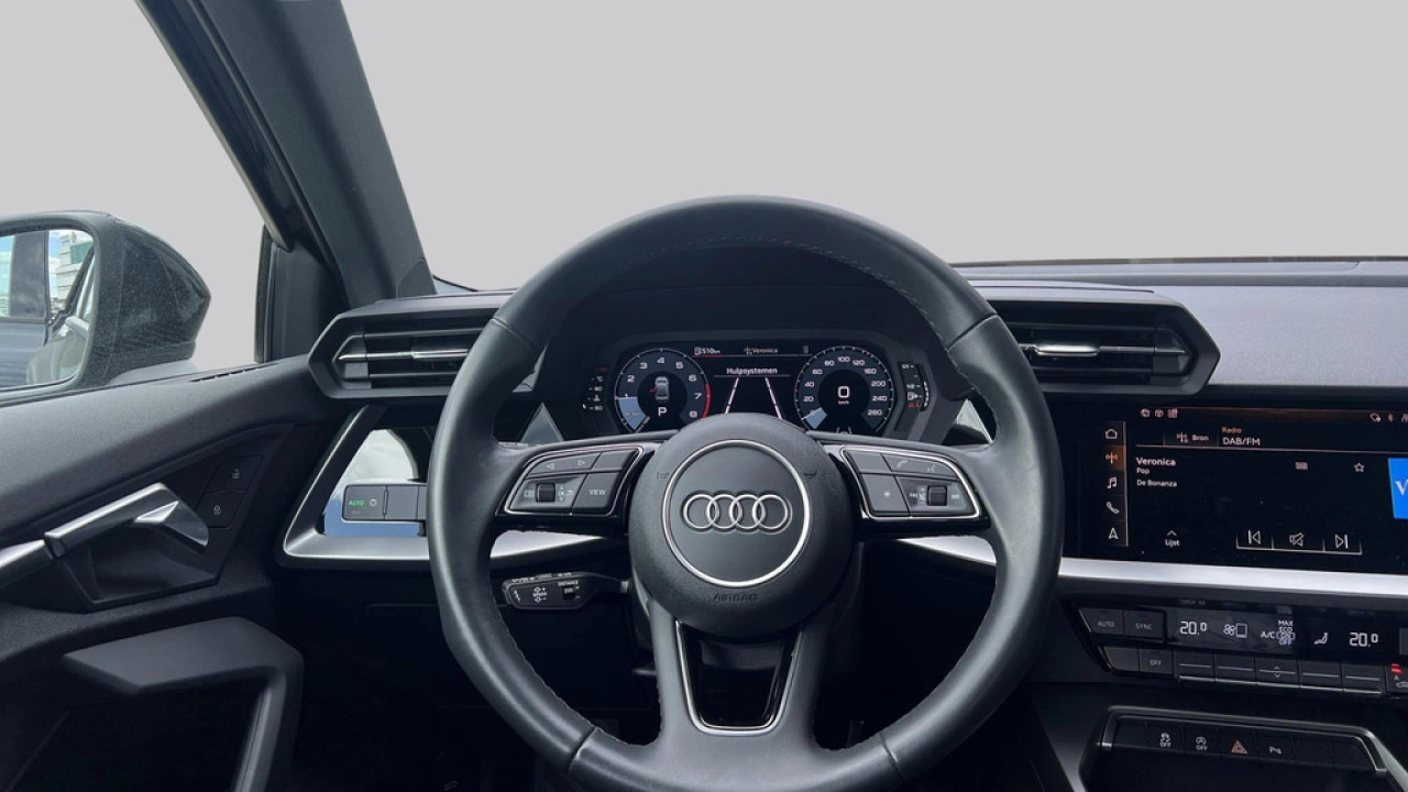 Audi A3 Limousine 30 TFSI 110pk Pro Line / Achteruitrijcamera / Carplay