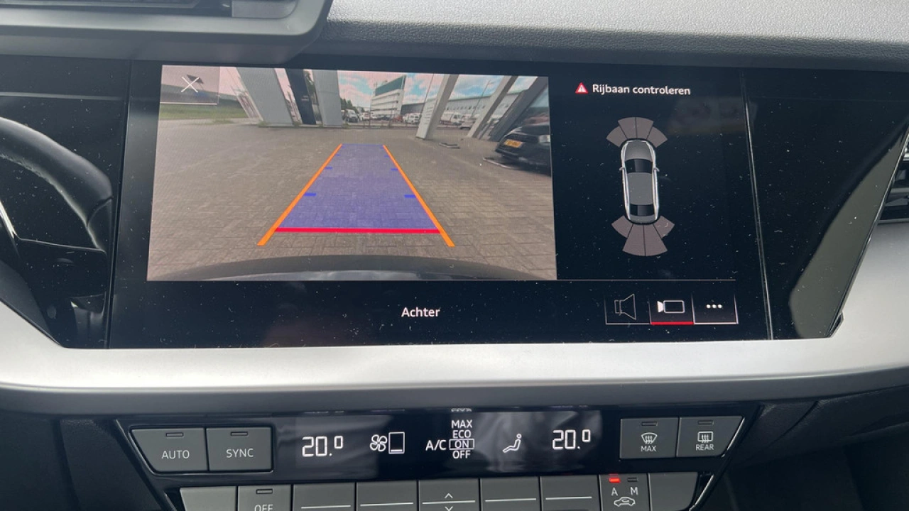 Audi A3 Limousine 30 TFSI 110pk Pro Line / Achteruitrijcamera / Carplay