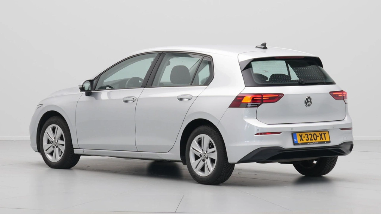Volkswagen Golf 1.0 eTSI 110pk DSG Life Business