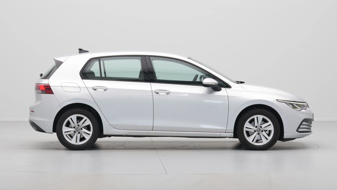 Volkswagen Golf 1.0 eTSI 110pk DSG Life Business