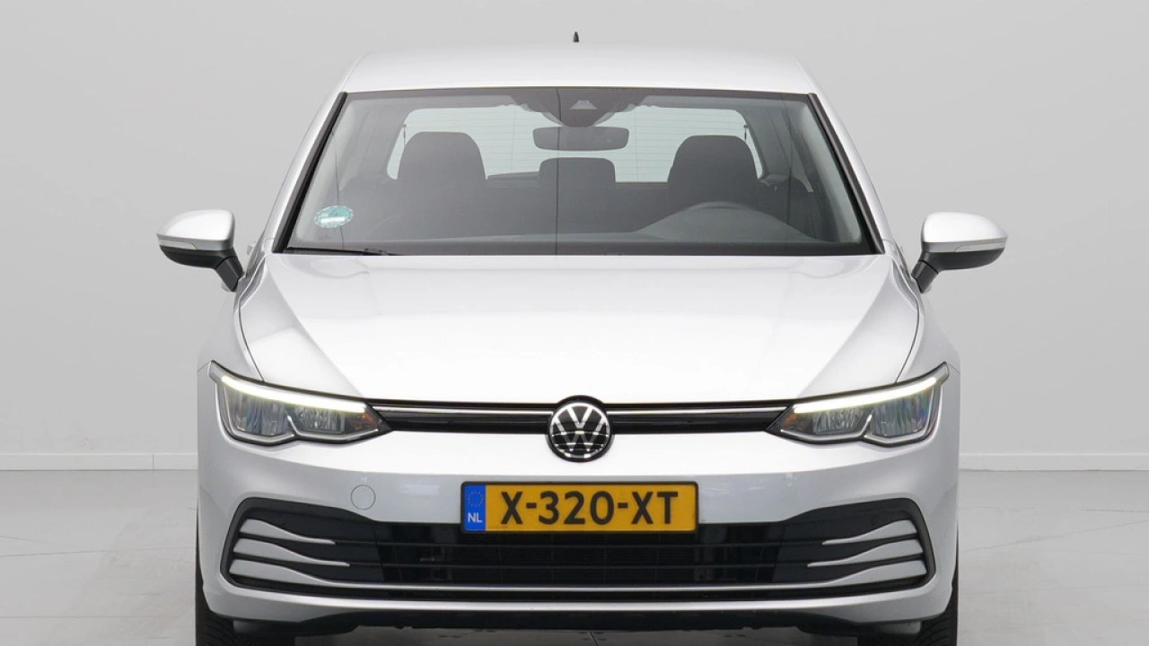 Volkswagen Golf 1.0 eTSI 110pk DSG Life Business