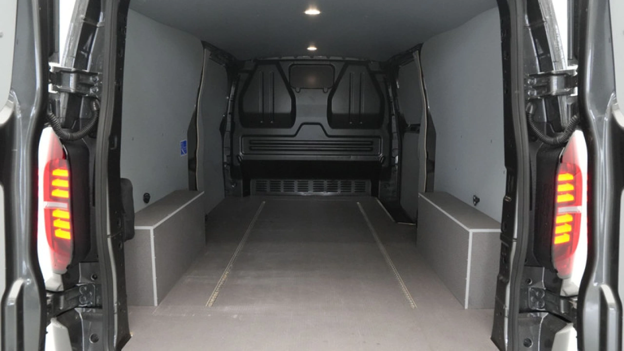 VW Bedrijfswagens Transporter 2.0 TDI 110kW 150PK L2H1 Style AUT Intropakket