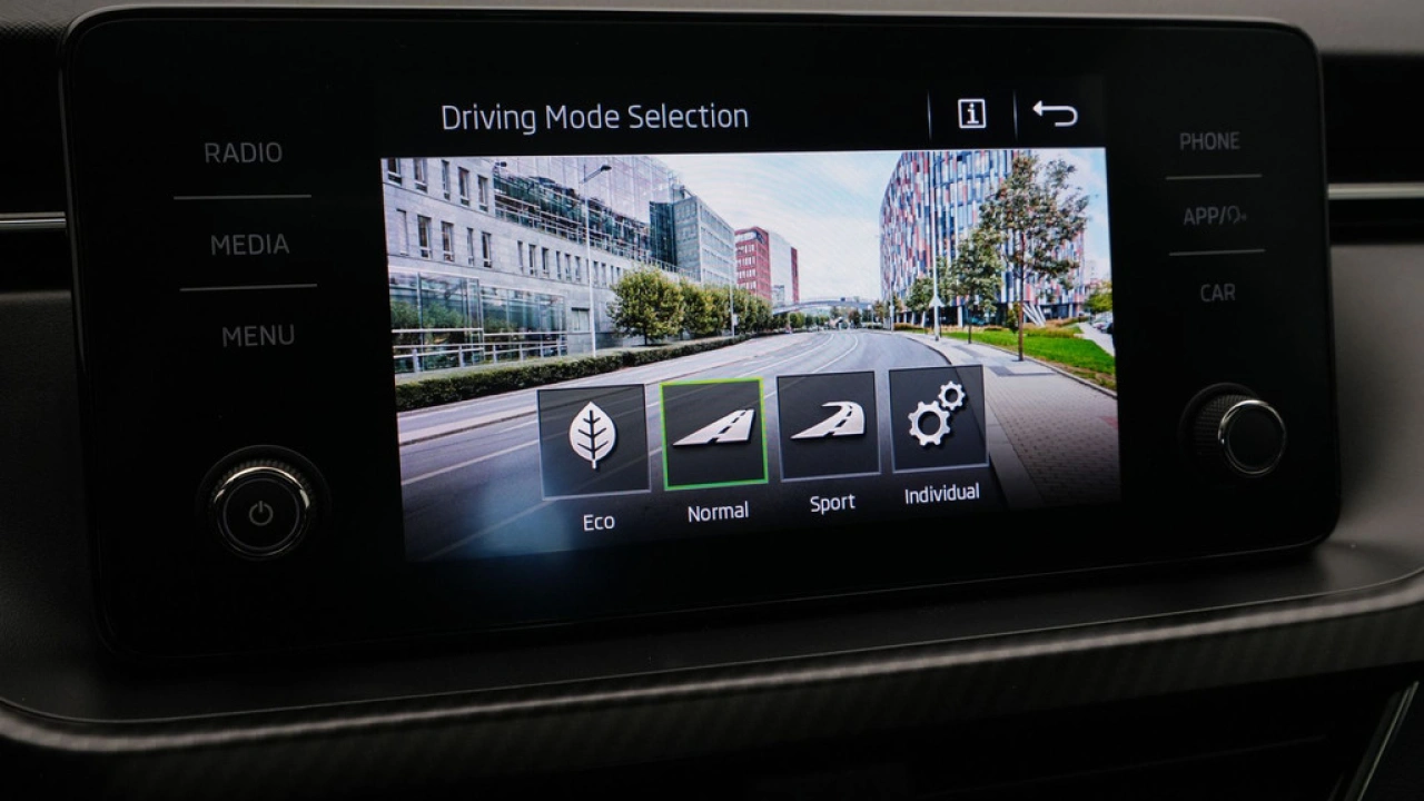 Škoda Kamiq 1.0 TSI 110pk DSG Monte Carlo