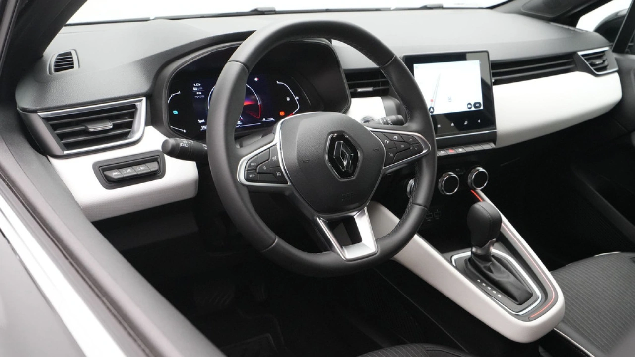 Renault Clio 1.6 E-Tech Hybrid 145 Intens