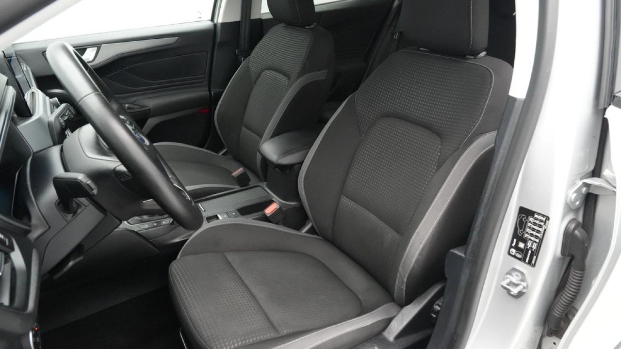 Ford FOCUS Wagon 1.0 EcoBoost Hybrid Connected