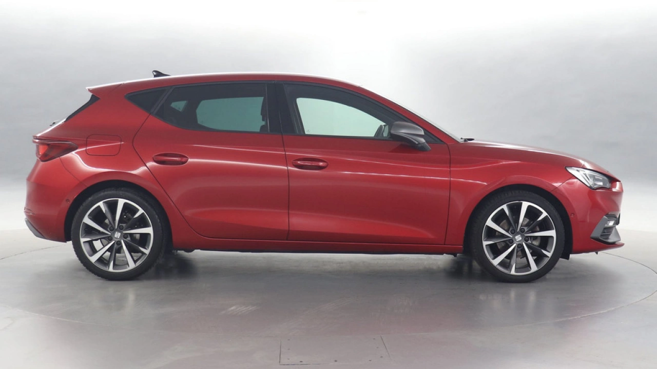 SEAT Leon 1.5 TSI FR Launch Edition