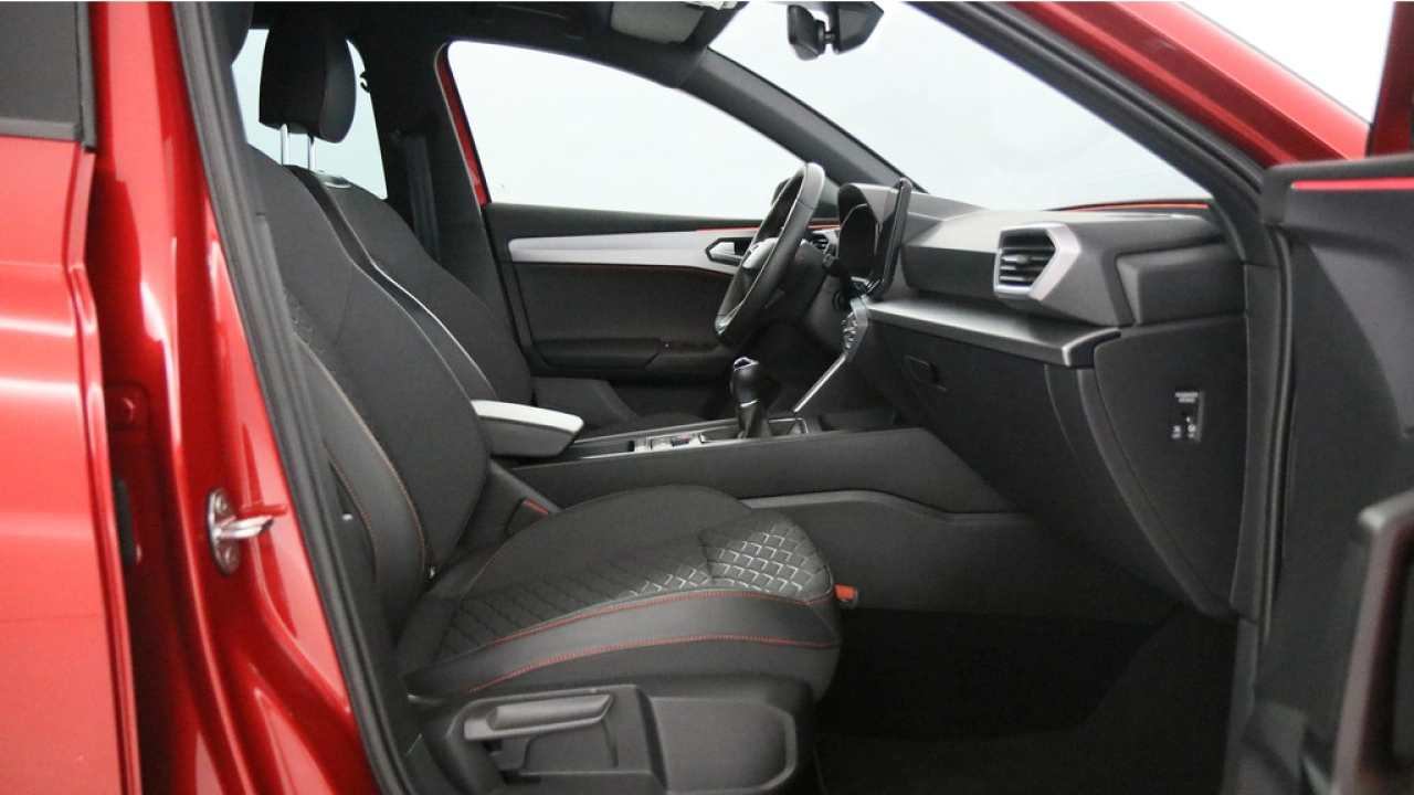 SEAT Leon 1.5 TSI FR Launch Edition
