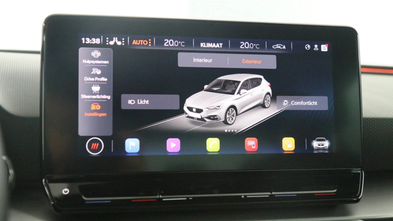 SEAT Leon 1.5 TSI FR Launch Edition