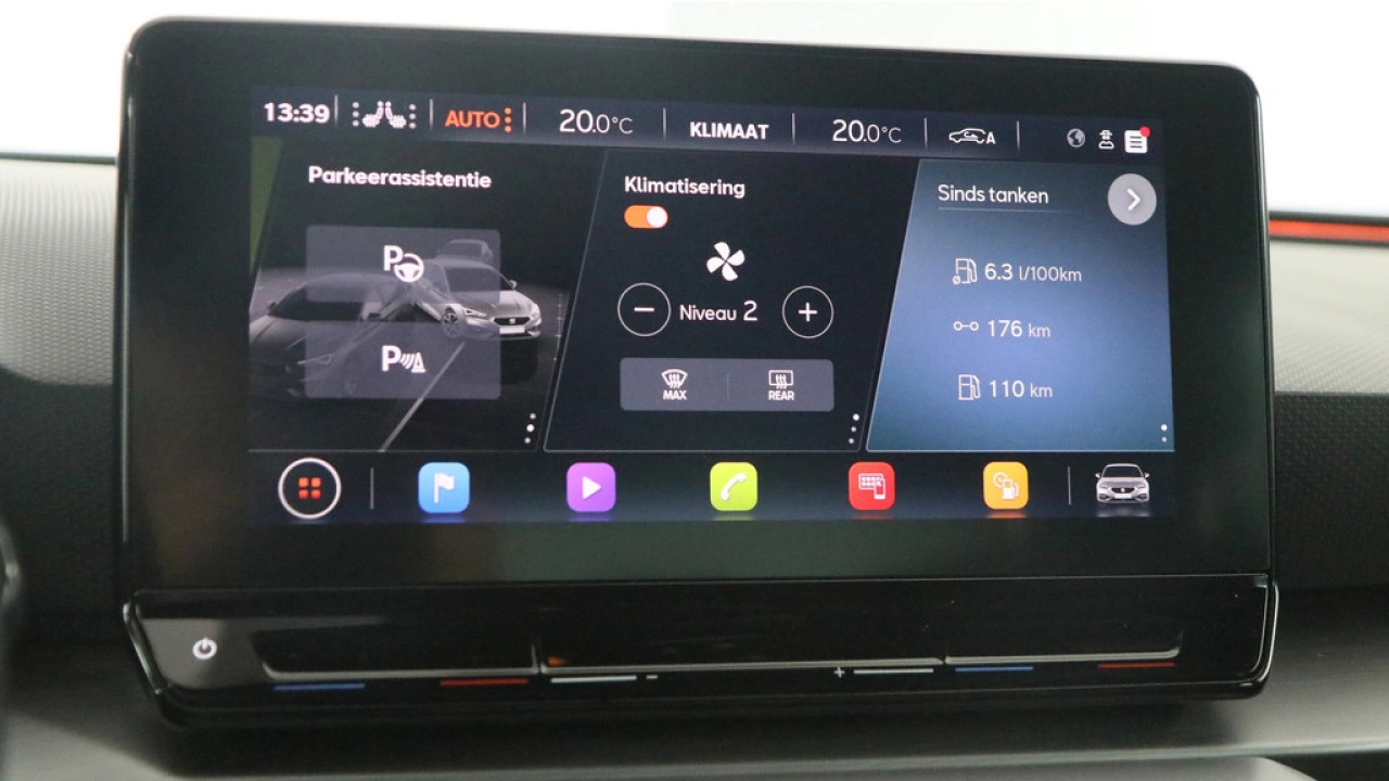 SEAT Leon 1.5 TSI FR Launch Edition