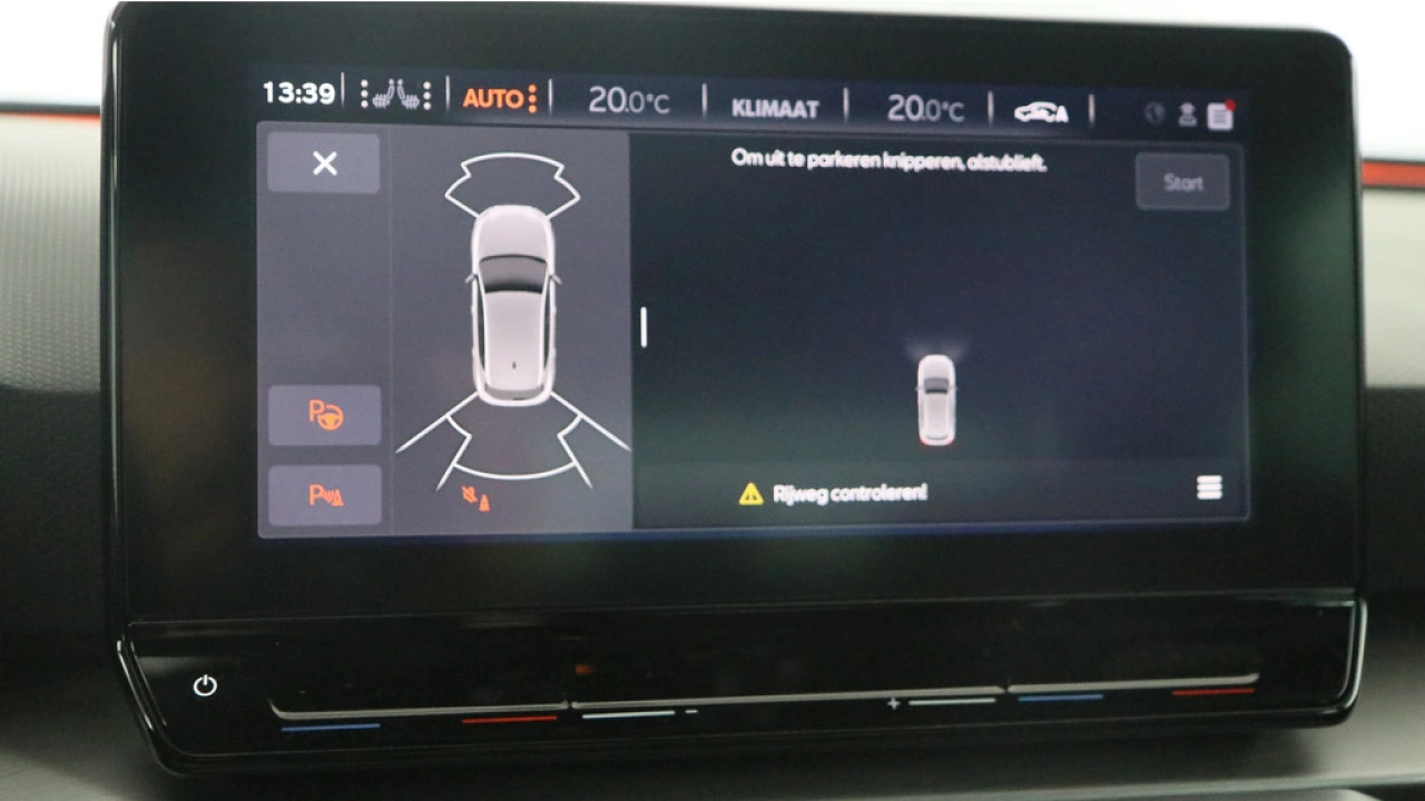 SEAT Leon 1.5 TSI FR Launch Edition