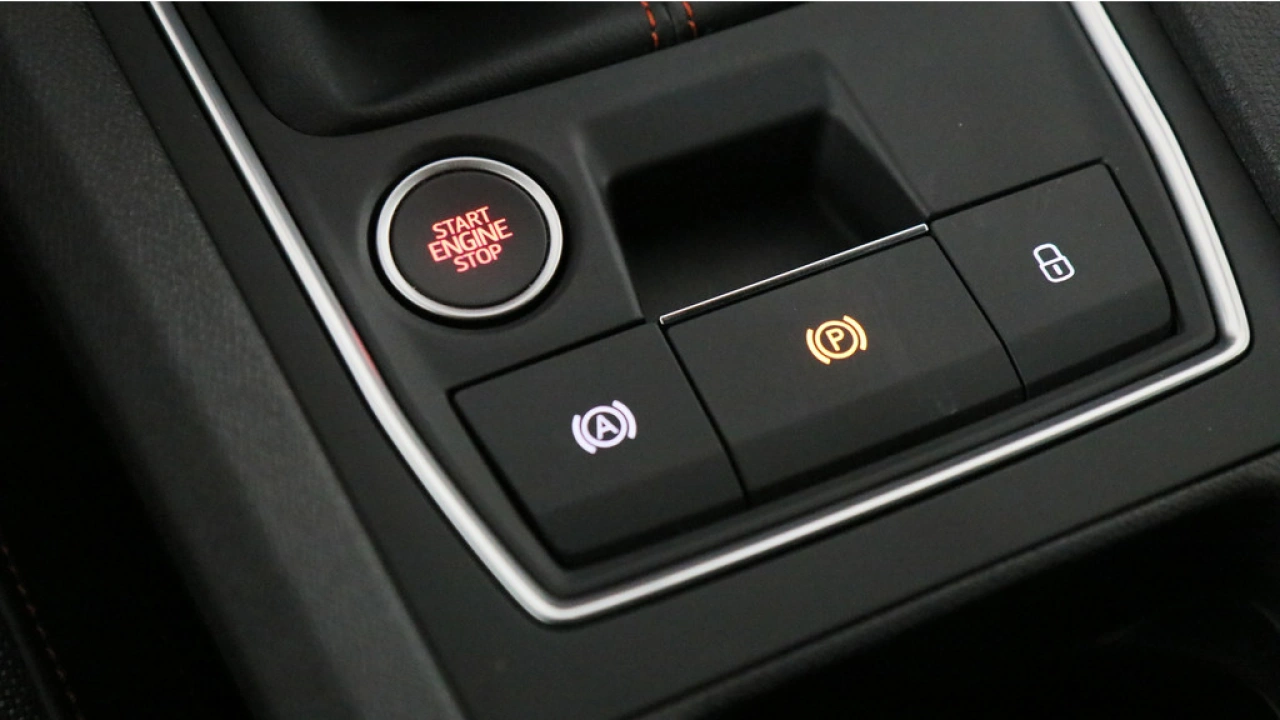 SEAT Leon 1.5 TSI FR Launch Edition