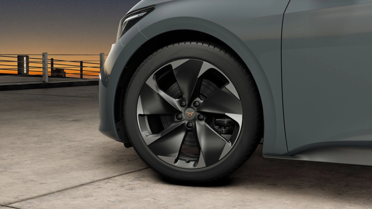 CUPRA Born CUPRA  59kWh Elektromotor 231 1AT Business Limited