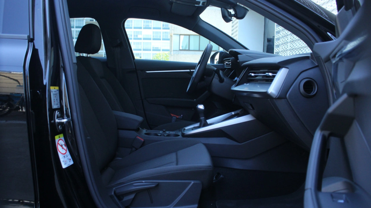 Audi A3 Sportback 30 TFSI 110pk Pro Line / Privacy Glass / 17