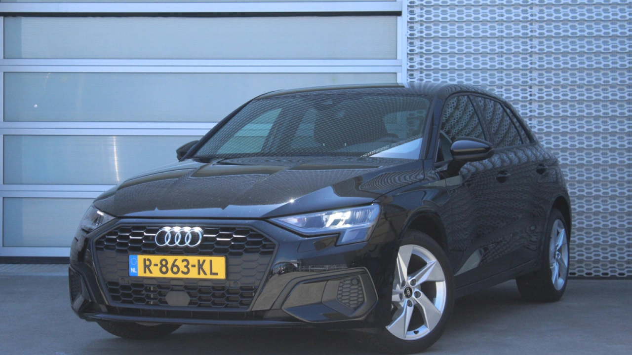 Audi A3 Sportback 30 TFSI 110pk Pro Line / Privacy Glass / 17