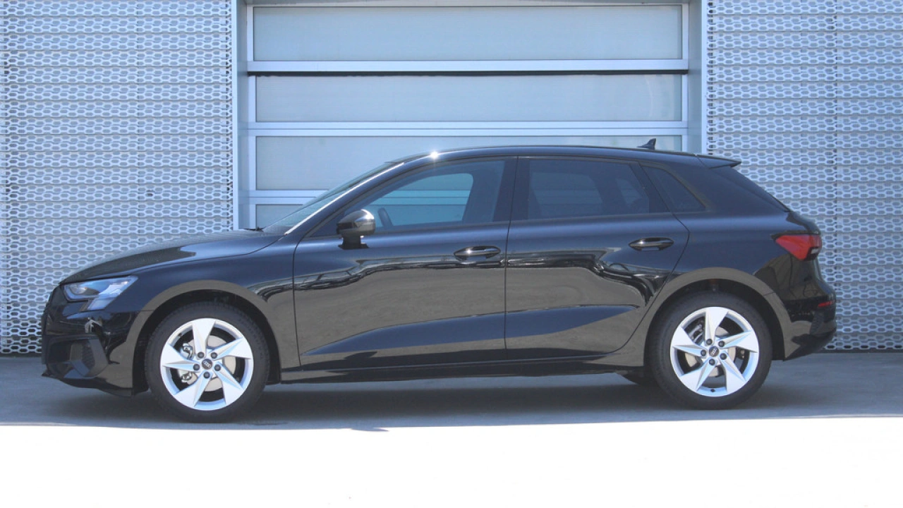 Audi A3 Sportback 30 TFSI 110pk Pro Line / Privacy Glass / 17