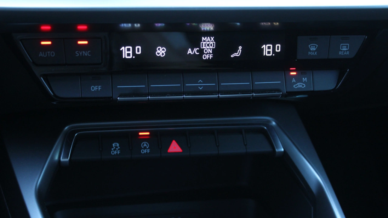 Audi A3 Sportback 30 TFSI 110pk Pro Line / Privacy Glass / 17