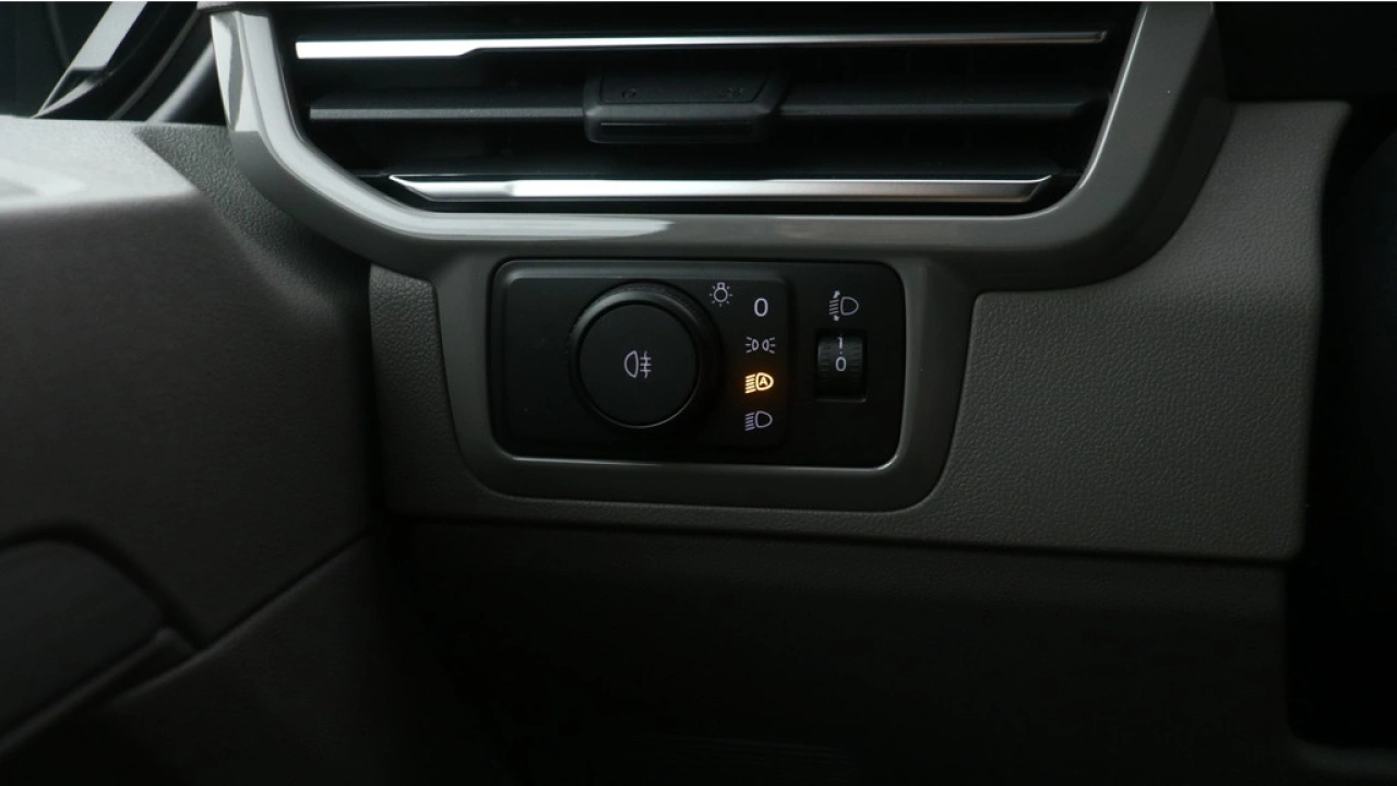 VW Bedrijfswagens E-Transporter 34 L2H1 Life 64 kWh Intro 100KW / 136 PK