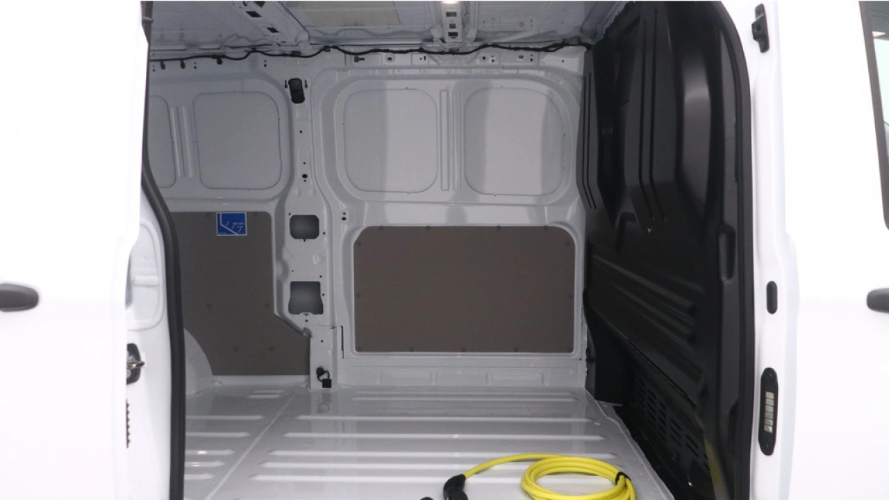 VW Bedrijfswagens E-Transporter 34 L2H1 Life 64 kWh Intro 100KW / 136 PK