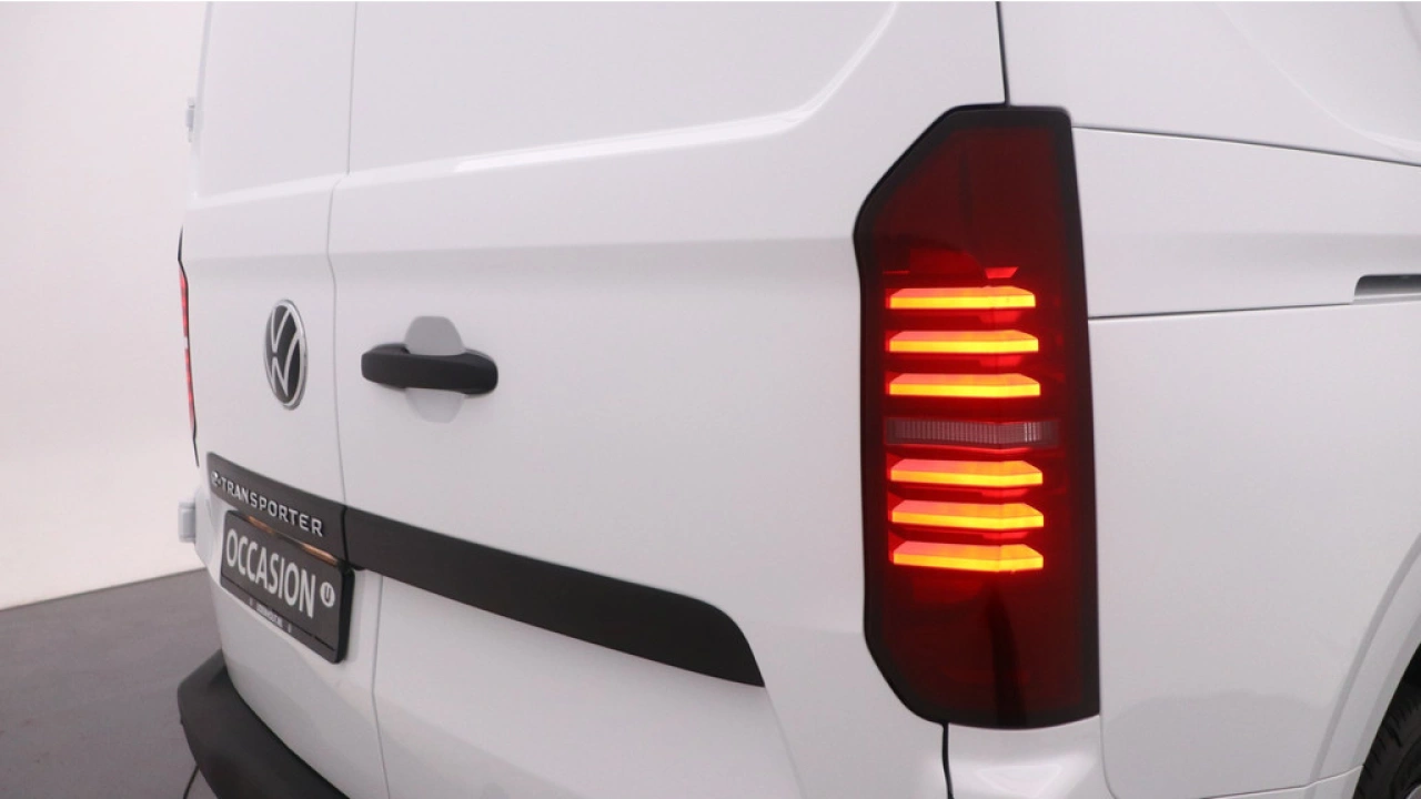 VW Bedrijfswagens E-Transporter 34 L2H1 Life 64 kWh Intro 100KW / 136 PK