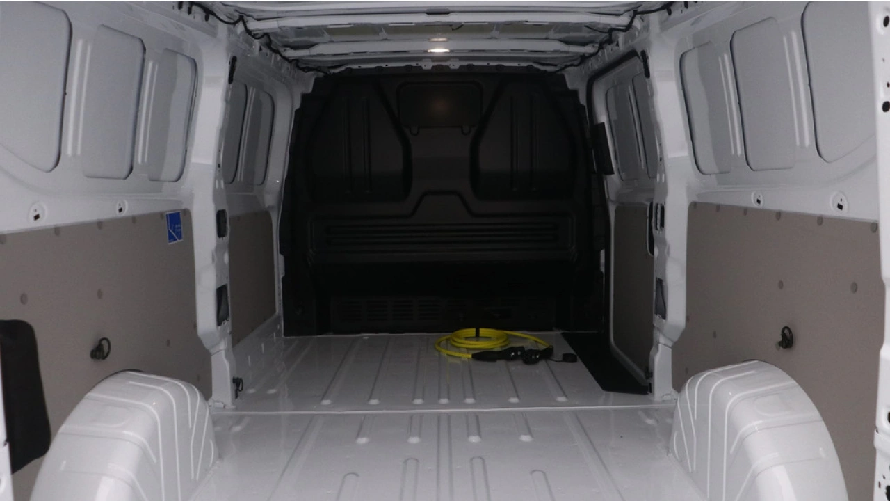 VW Bedrijfswagens E-Transporter 34 L2H1 Life 64 kWh Intro 100KW / 136 PK