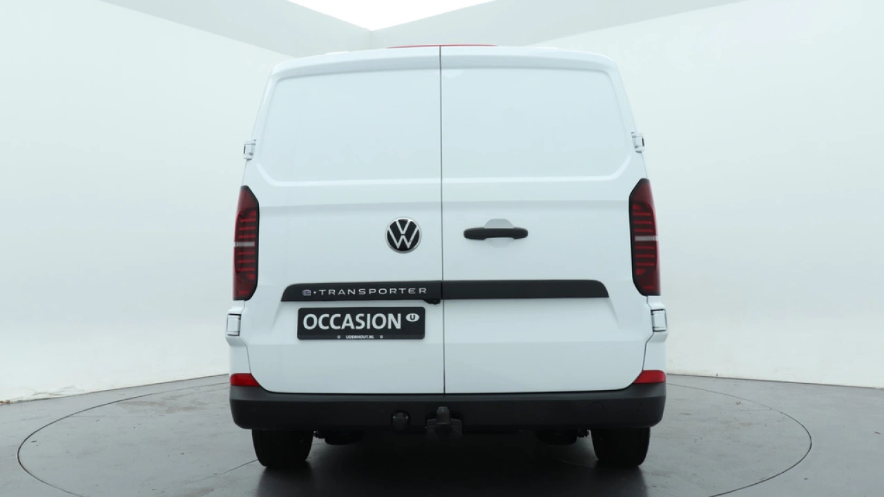 VW Bedrijfswagens E-Transporter 34 L2H1 Life 64 kWh Intro 100KW / 136 PK
