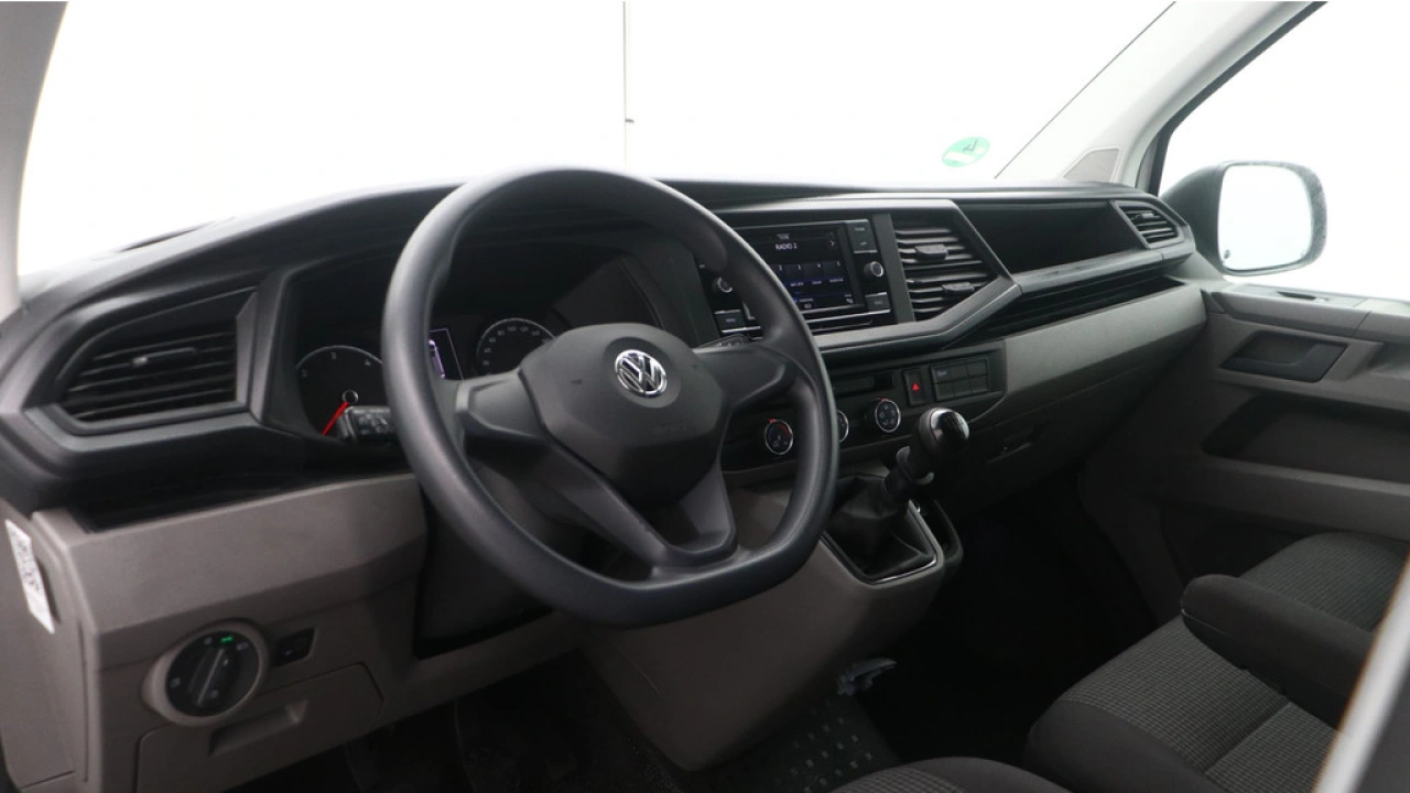 VW Bedrijfswagens Transporter 2.0 TDI L1H1 26 Economy Business