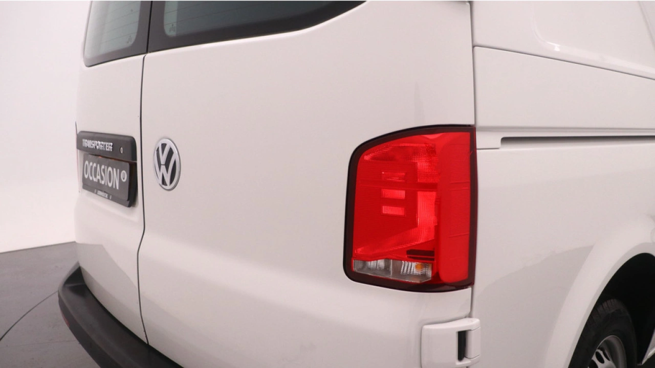 VW Bedrijfswagens Transporter 2.0 TDI L1H1 26 Economy Business