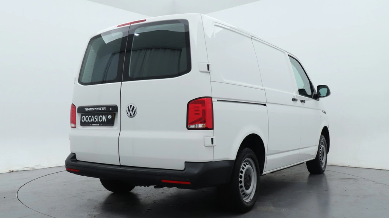 VW Bedrijfswagens Transporter 2.0 TDI L1H1 26 Economy Business