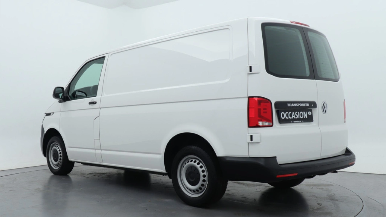 VW Bedrijfswagens Transporter 2.0 TDI L1H1 26 Economy Business